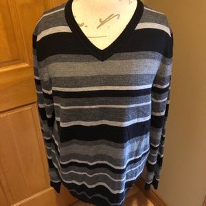 Apt 9 Women’s striped sweater
